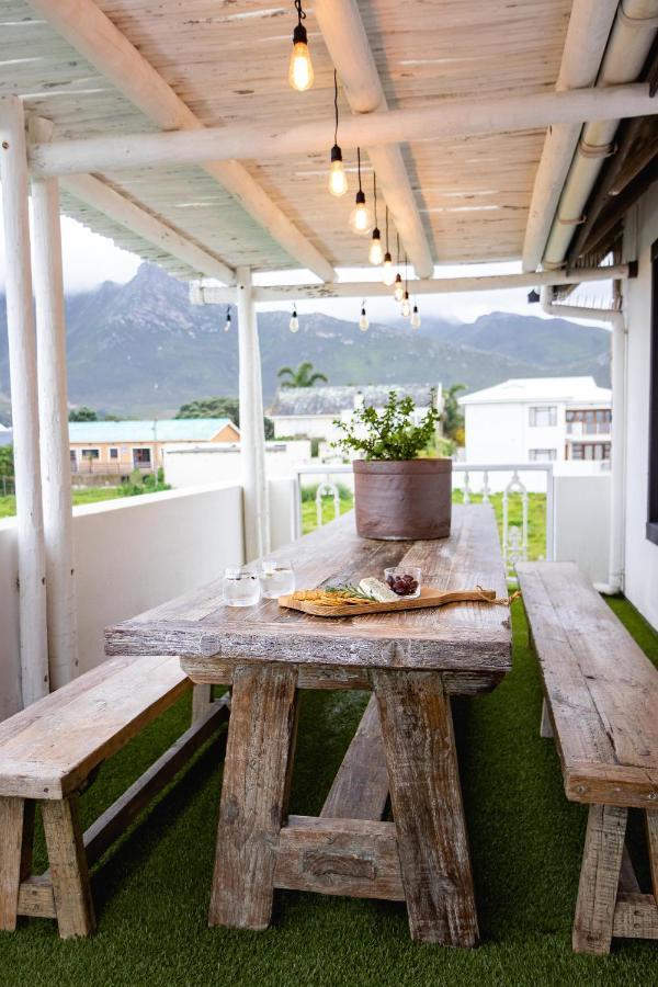 Villa Le Roc Kleinmond Accommodation Buitenkant foto